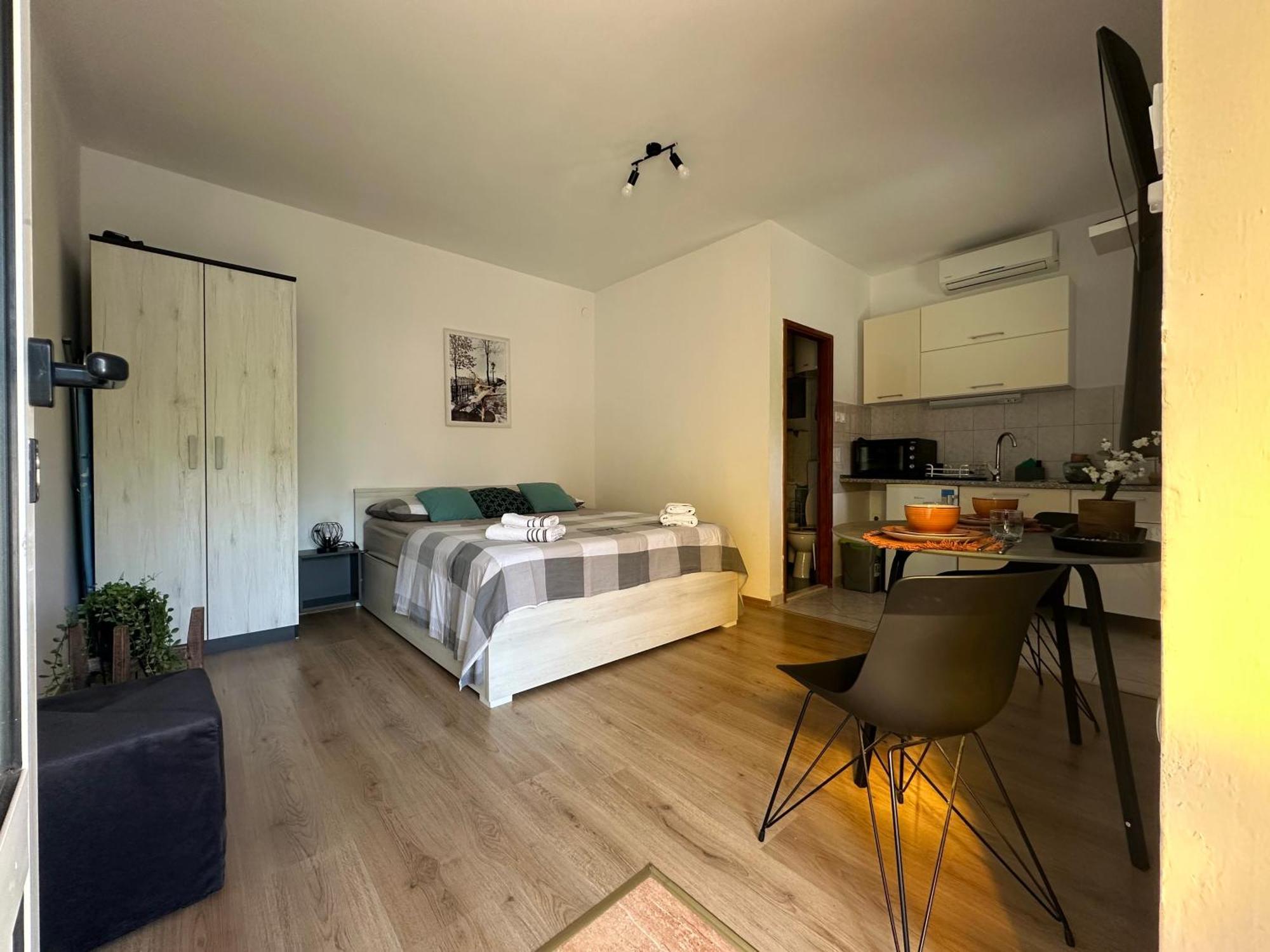 טרוגיר Studio Apartment Coce מראה חיצוני תמונה