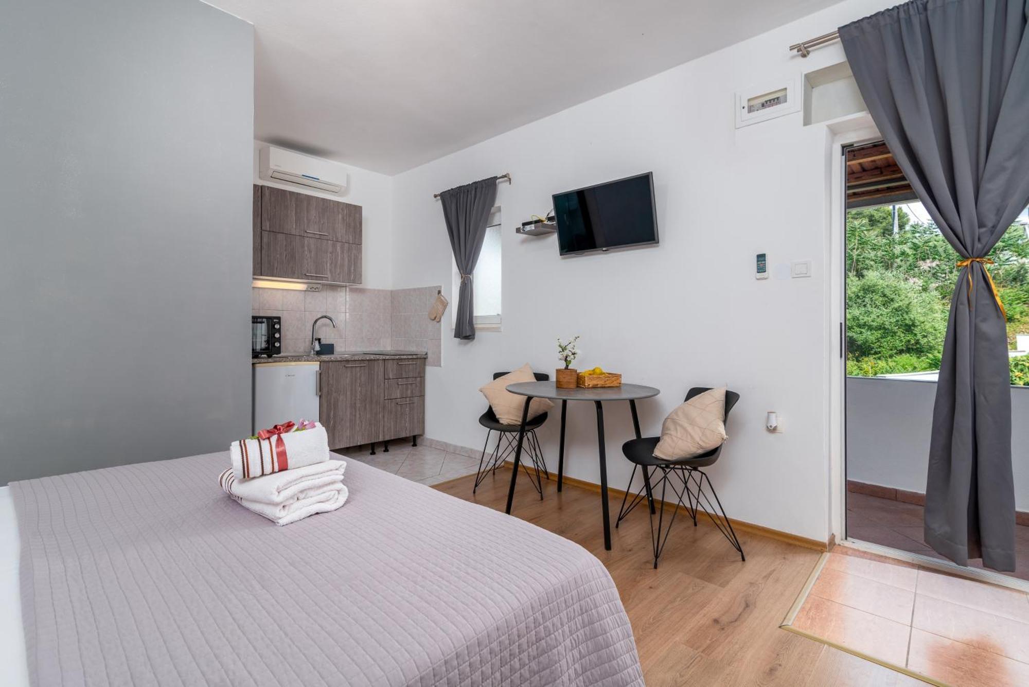 טרוגיר Studio Apartment Coce מראה חיצוני תמונה