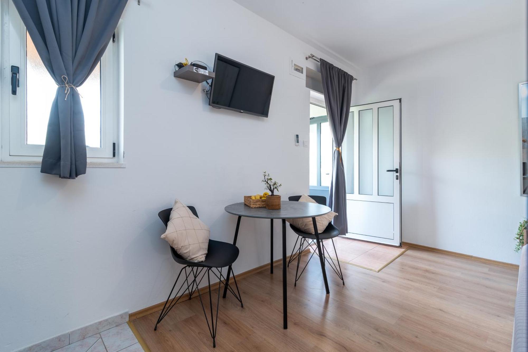 טרוגיר Studio Apartment Coce מראה חיצוני תמונה